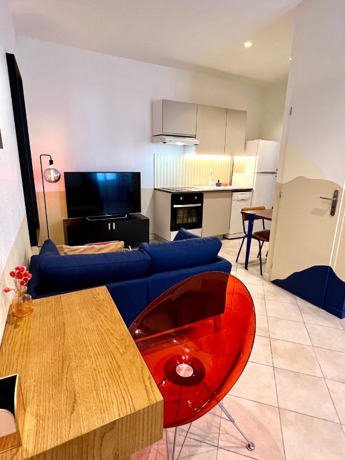 Roma Reva: Design Et Home Cinema Nîmes Exteriör bild