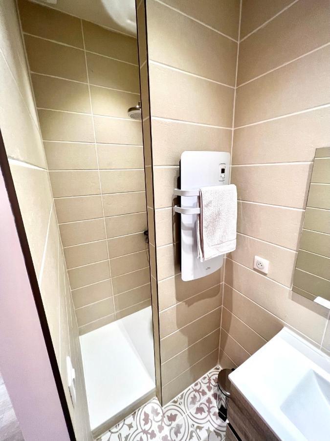 Roma Reva: Design Et Home Cinema Nîmes Exteriör bild