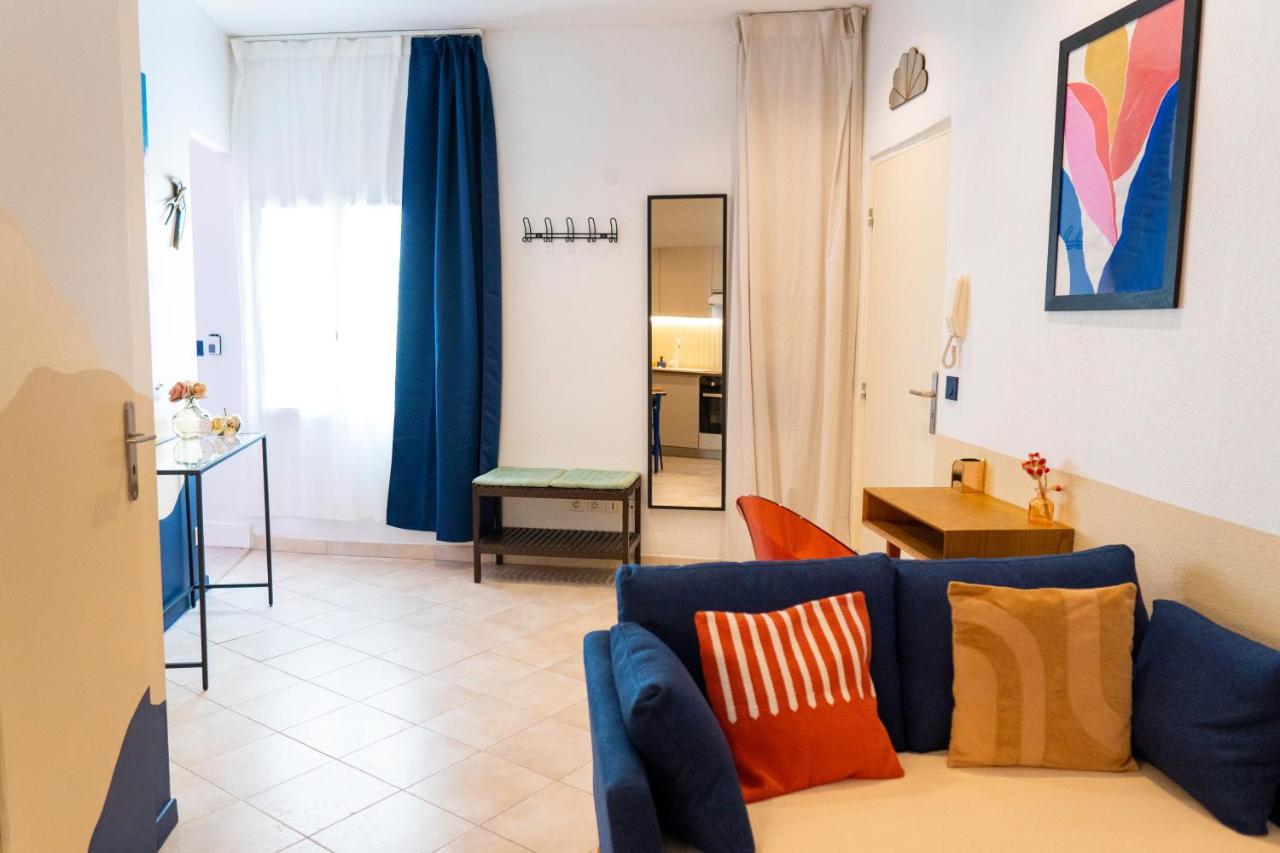 Roma Reva: Design Et Home Cinema Nîmes Exteriör bild