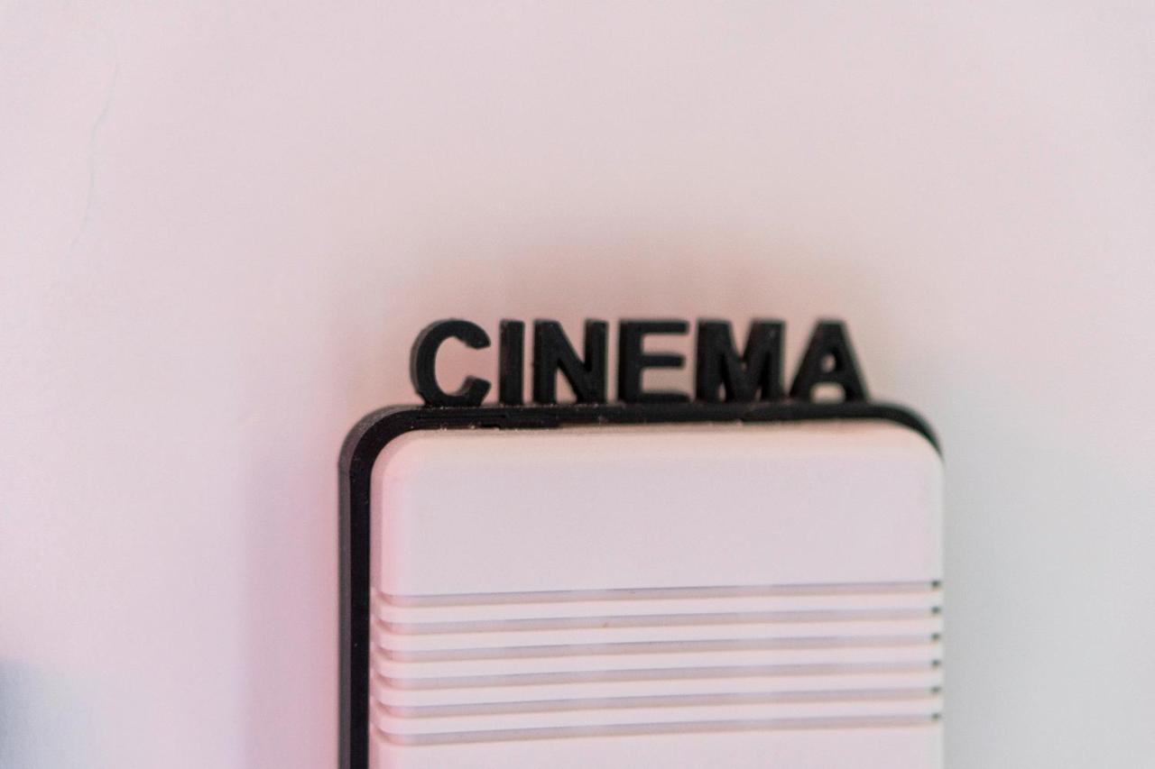 Roma Reva: Design Et Home Cinema Nîmes Exteriör bild