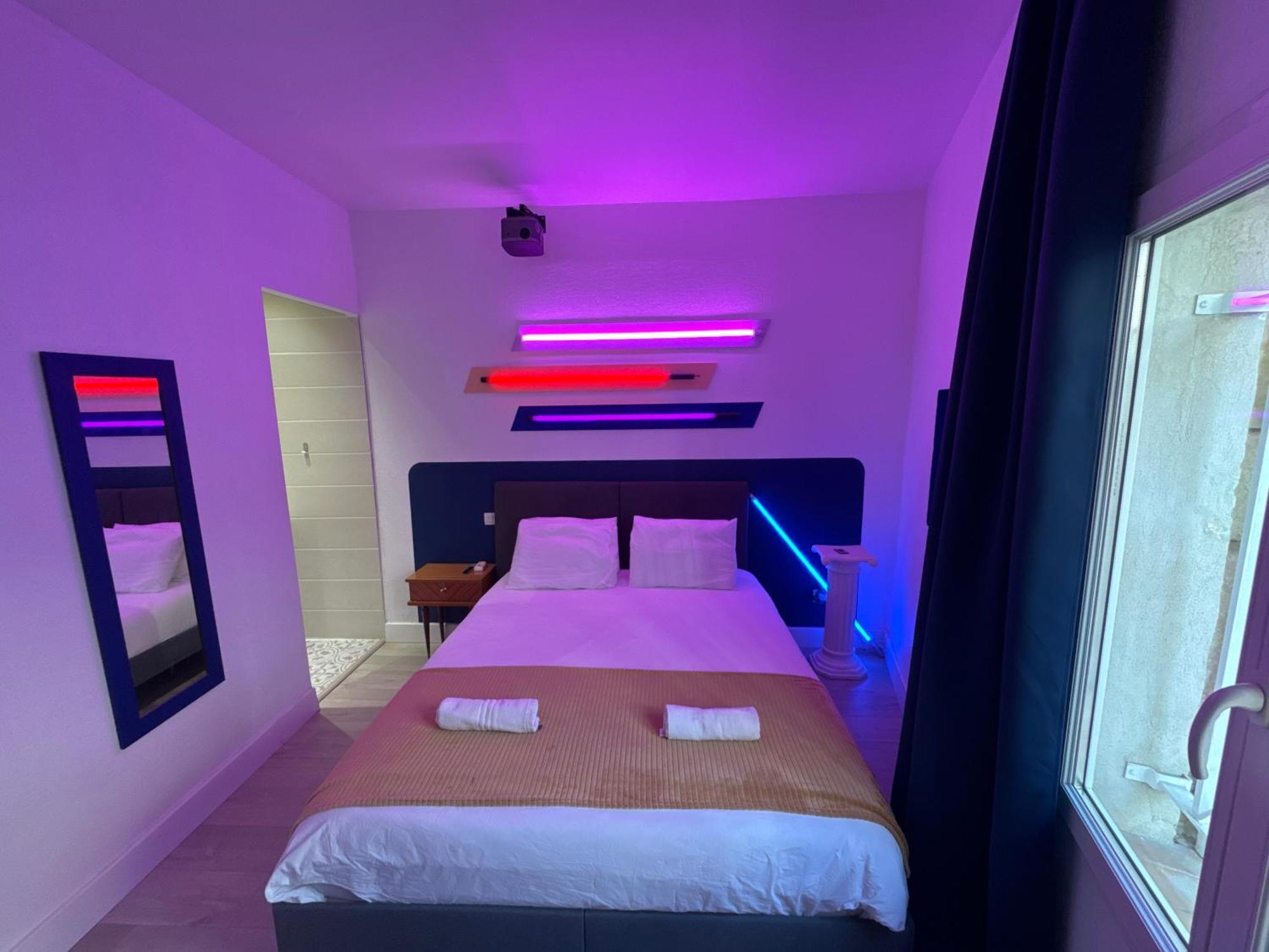 Roma Reva: Design Et Home Cinema Nîmes Exteriör bild